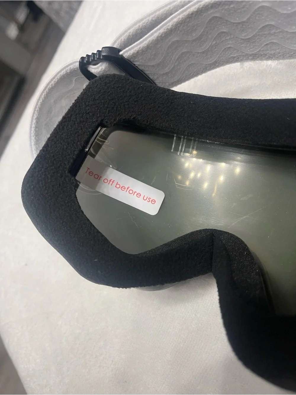 New Findway Ski Goggles Snowboard Glasses UV Protection Anti Fog Black Frame NWT
